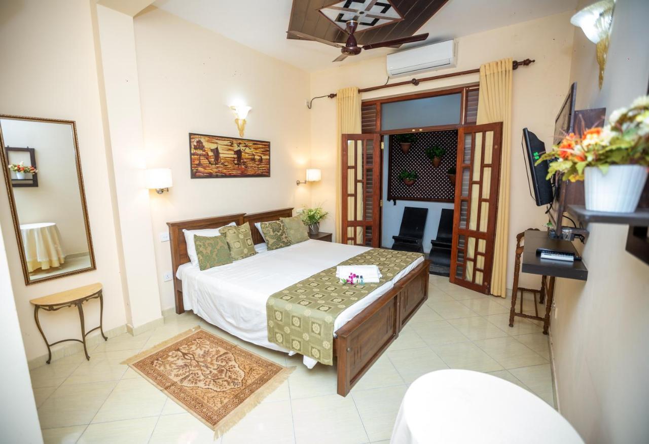 Fort Thari Inn กอลล์ ภายนอก รูปภาพ